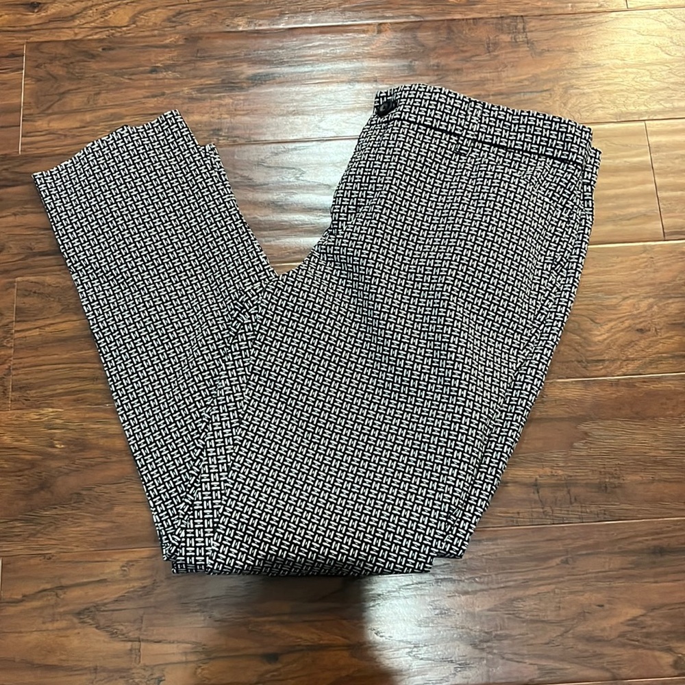 Gap Slim City Khaki Women’s Pants Size 8